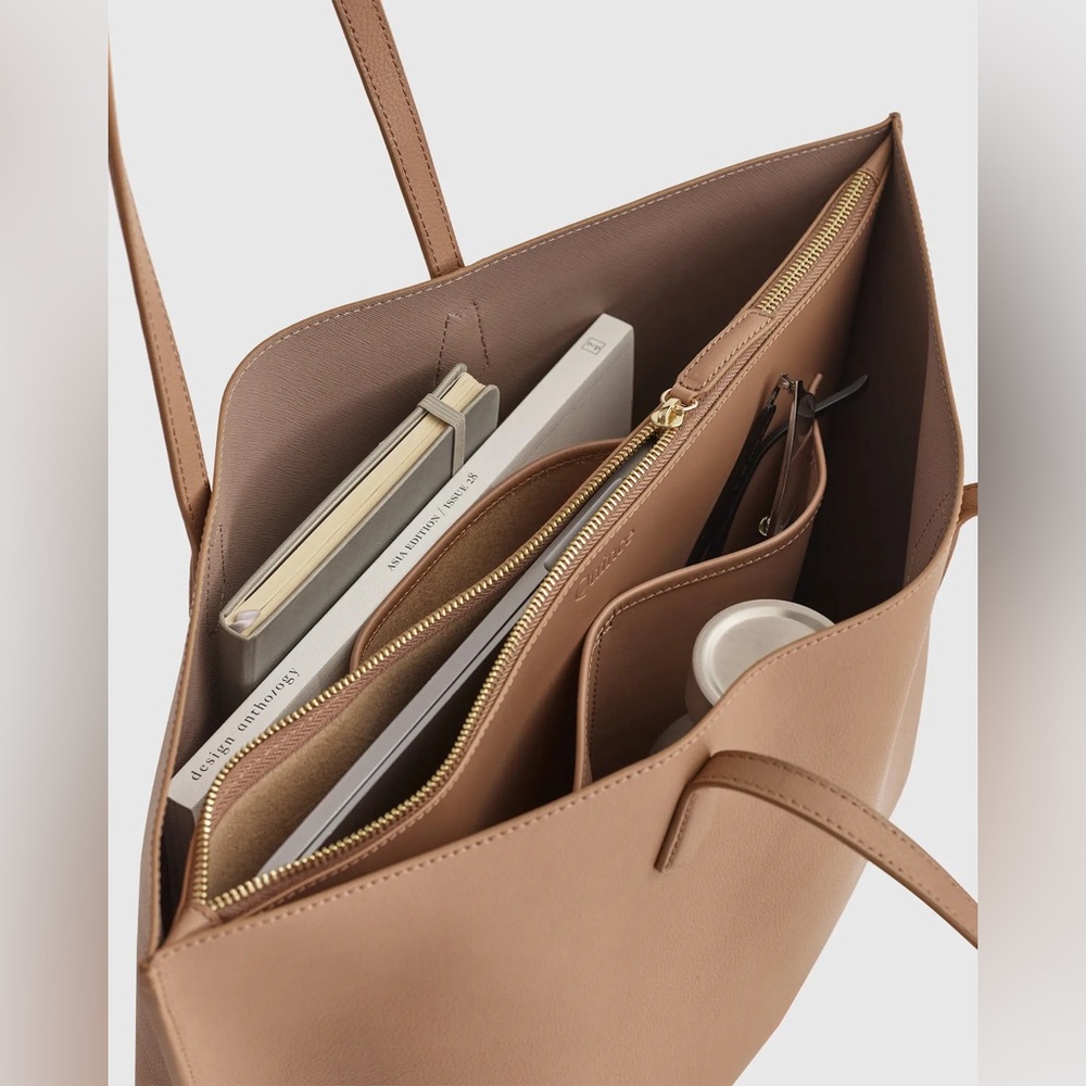 QUINCE- Italian Leather Triple Compartment Tote- Cappuccino
NWT + dust bag - Picture 7 of 11